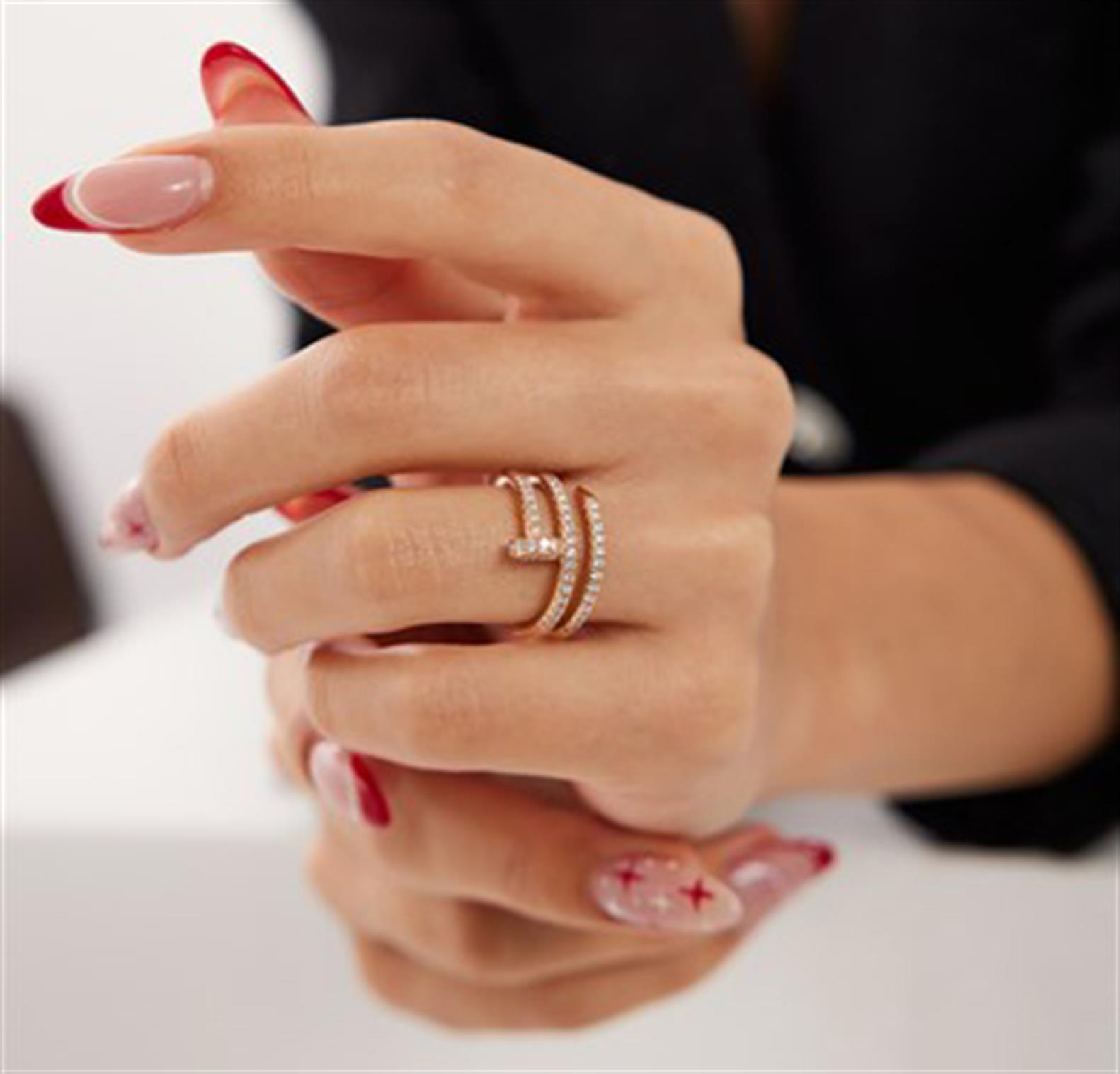 0.76 Ct Pırlanta Çivi Yüzük - Image 1