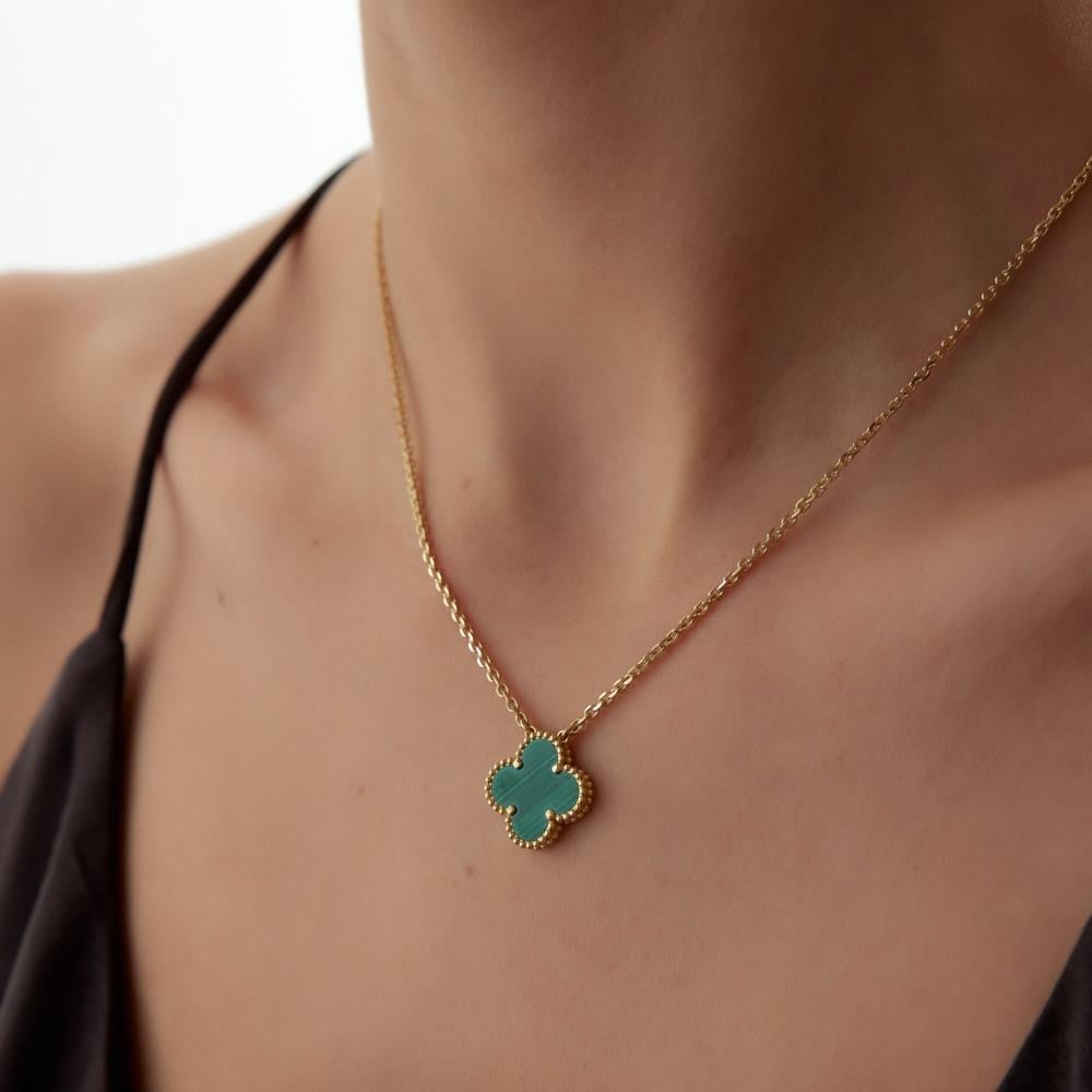 18 Ayar Altın Malahit Taşlı Yonca Kolye - Image 1