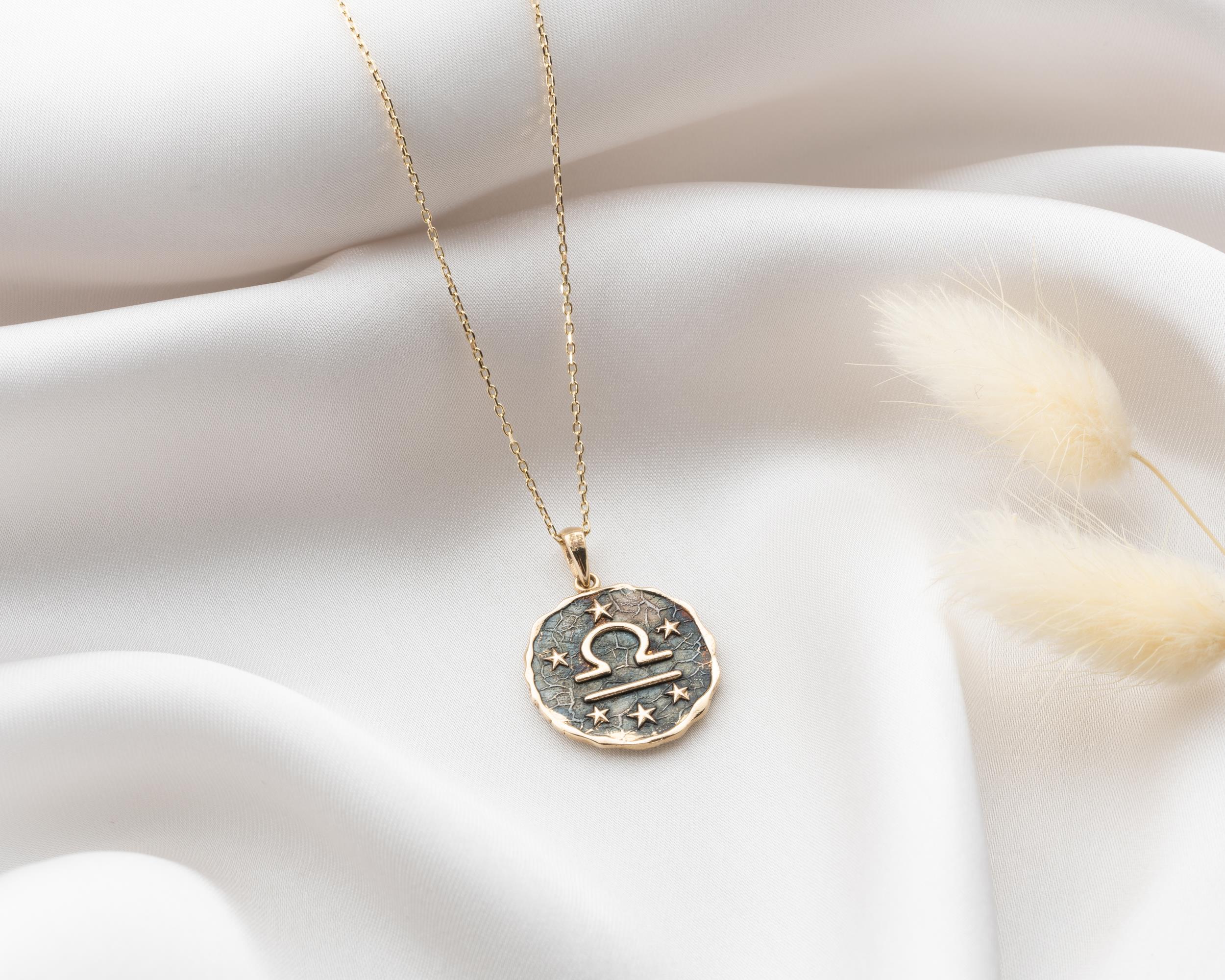 Altın Terazi Burç Kolye Ucu - Image 2