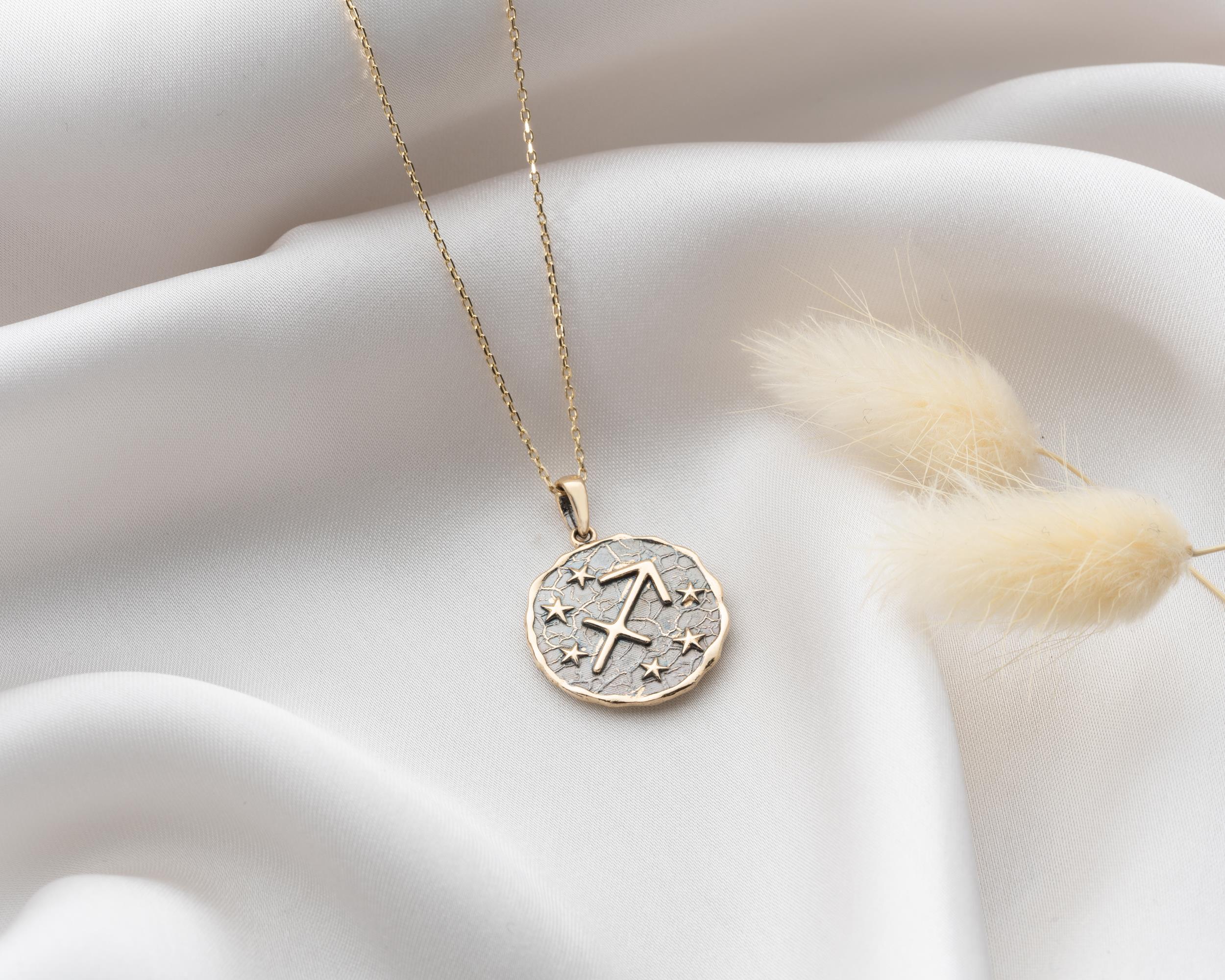 Altın Yay Burç Kolye Ucu - Image 2