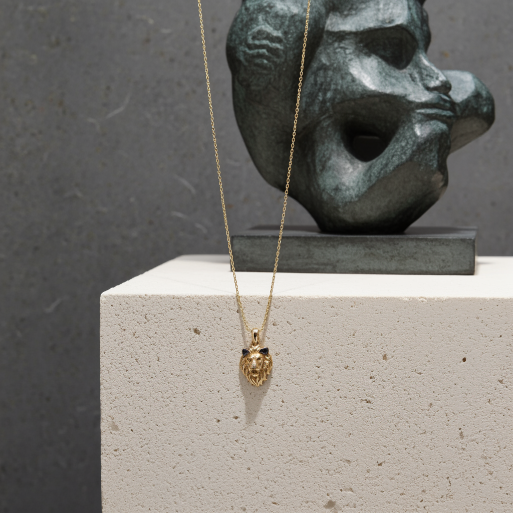 Aslan Figürlü Minimal Altın Kolye - Image 2