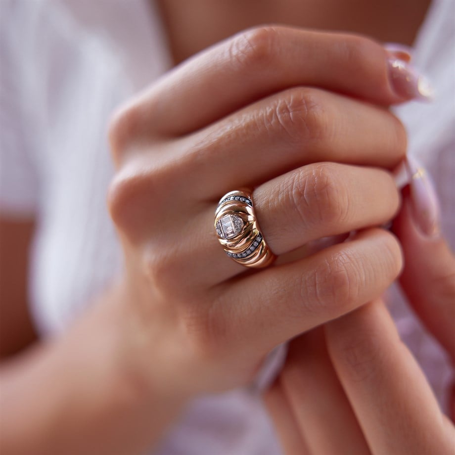 Bombeli Pırlanta Baget Yüzük - Image 1