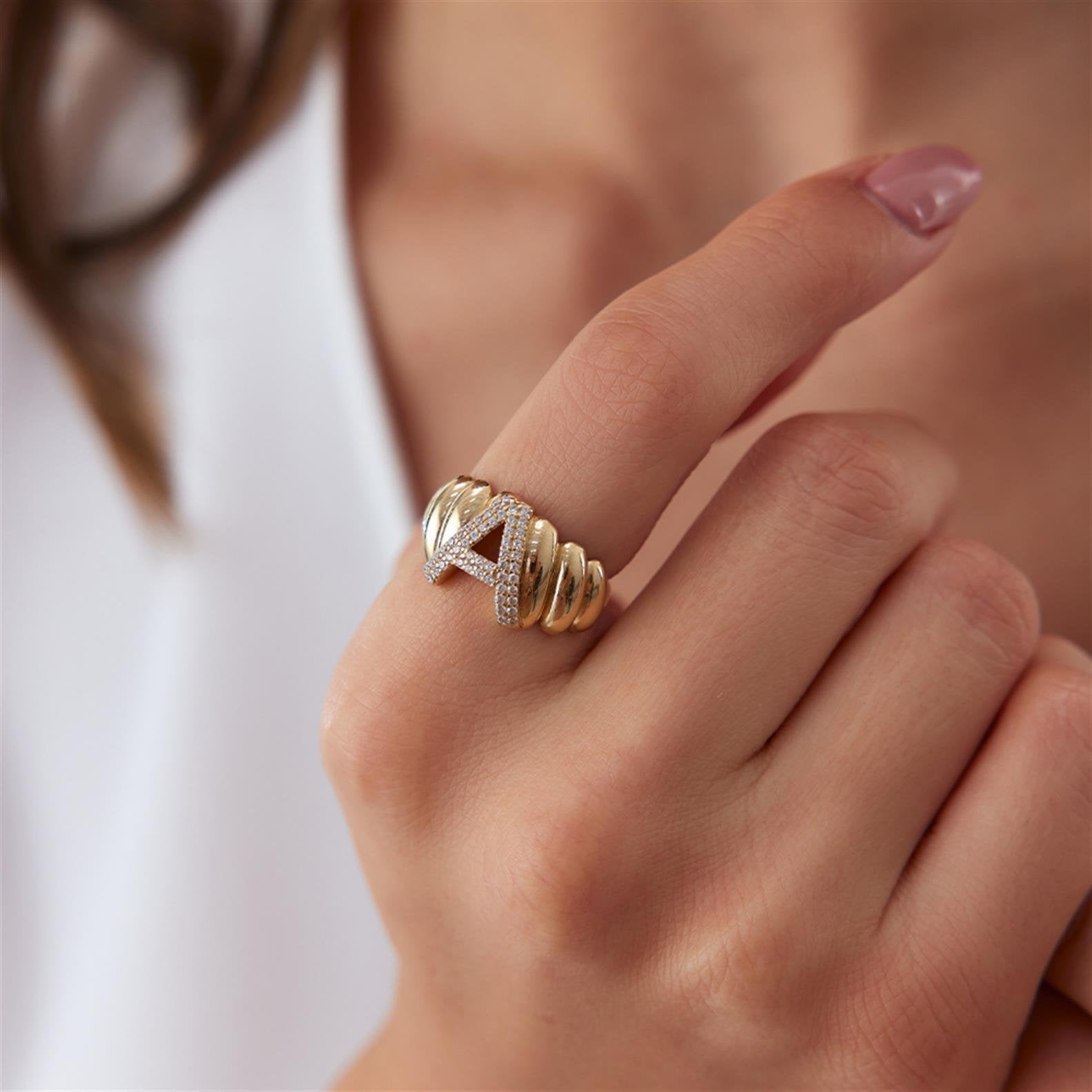 Burgu Model Harf Yüzük - Image 2