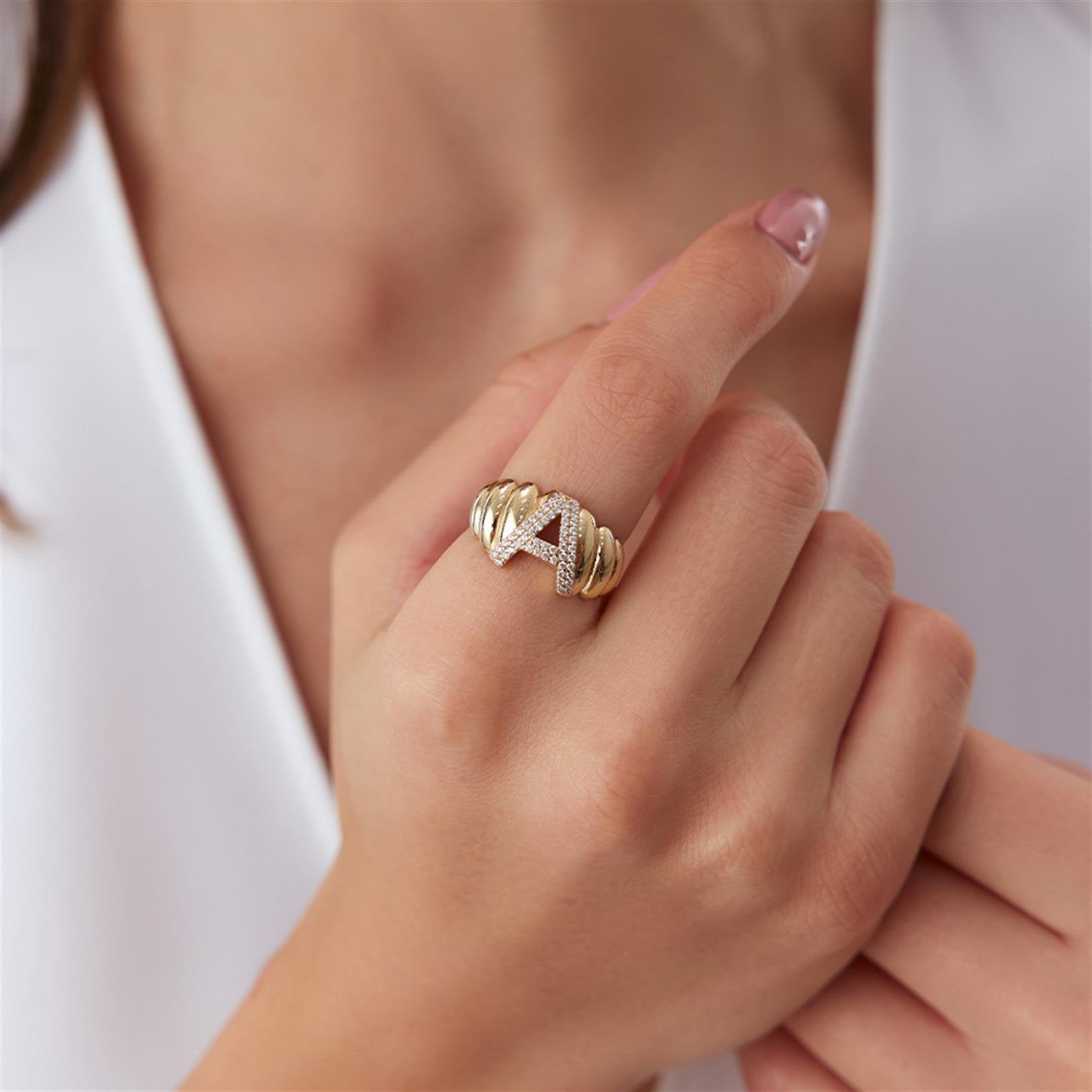 Burgu Model Harf Yüzük - Image 3