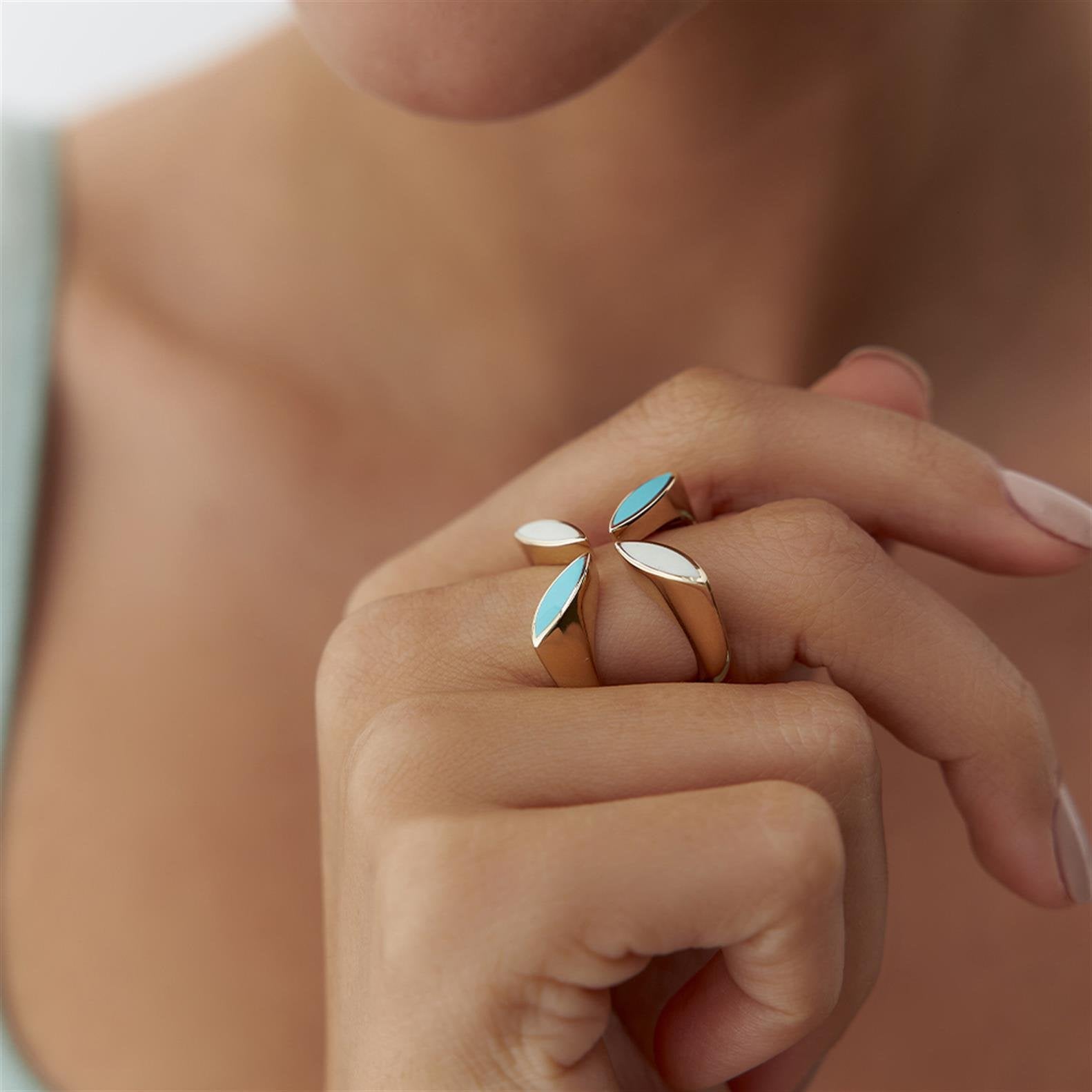 Cetaş Eterna Mavi Mineli Badem Altın Yüzük - Image 2