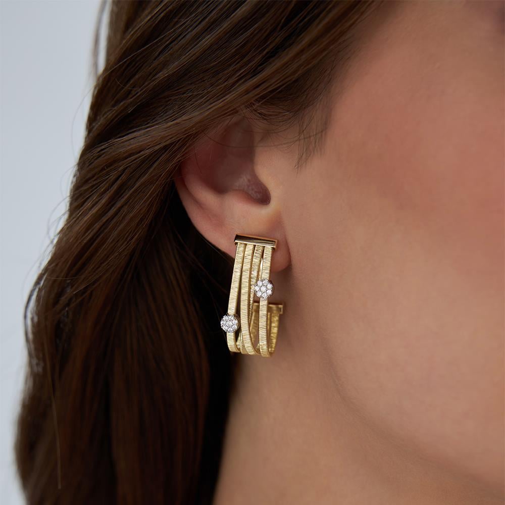 Çiçek Motif Üçlü Hasır Altın Küpe - Image 2