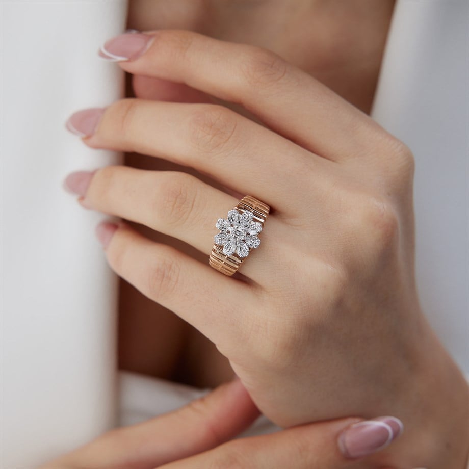 Çiçek Pırlanta Yüzük - Image 1