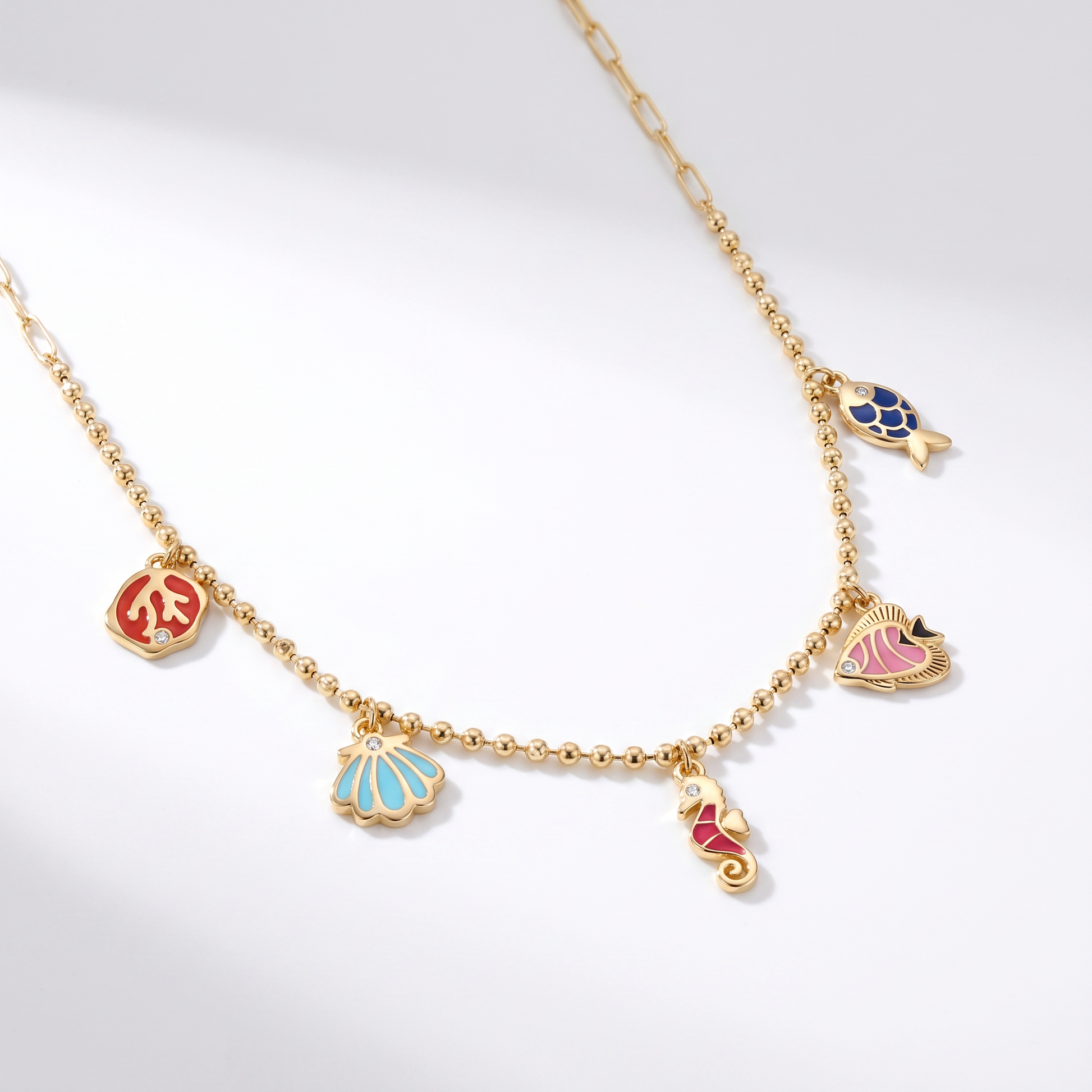 Cetaş Aqualis Multi-Charm Altın Kolye