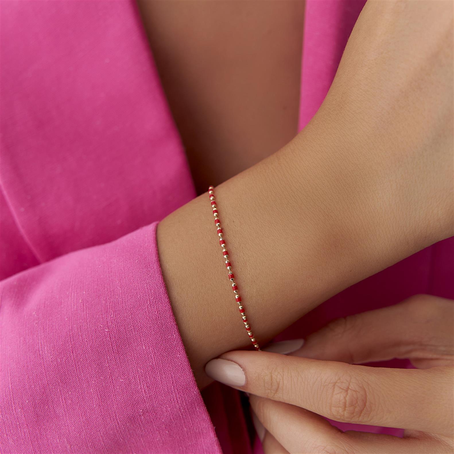 Kırmızı Mineli Minimal Altın Bileklik - Image 2