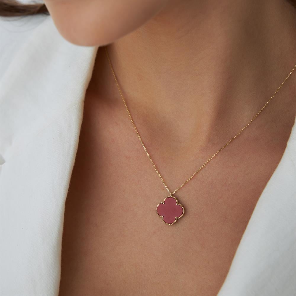 Kırmızı Mineli Yonca Tasarım Altın Kolye - Image 2