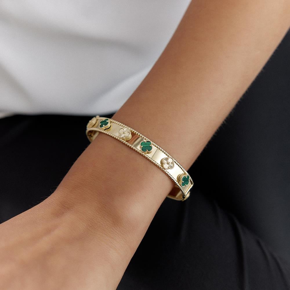 Malahit Taşlı Yonca Altın Kelepçe - Image 1