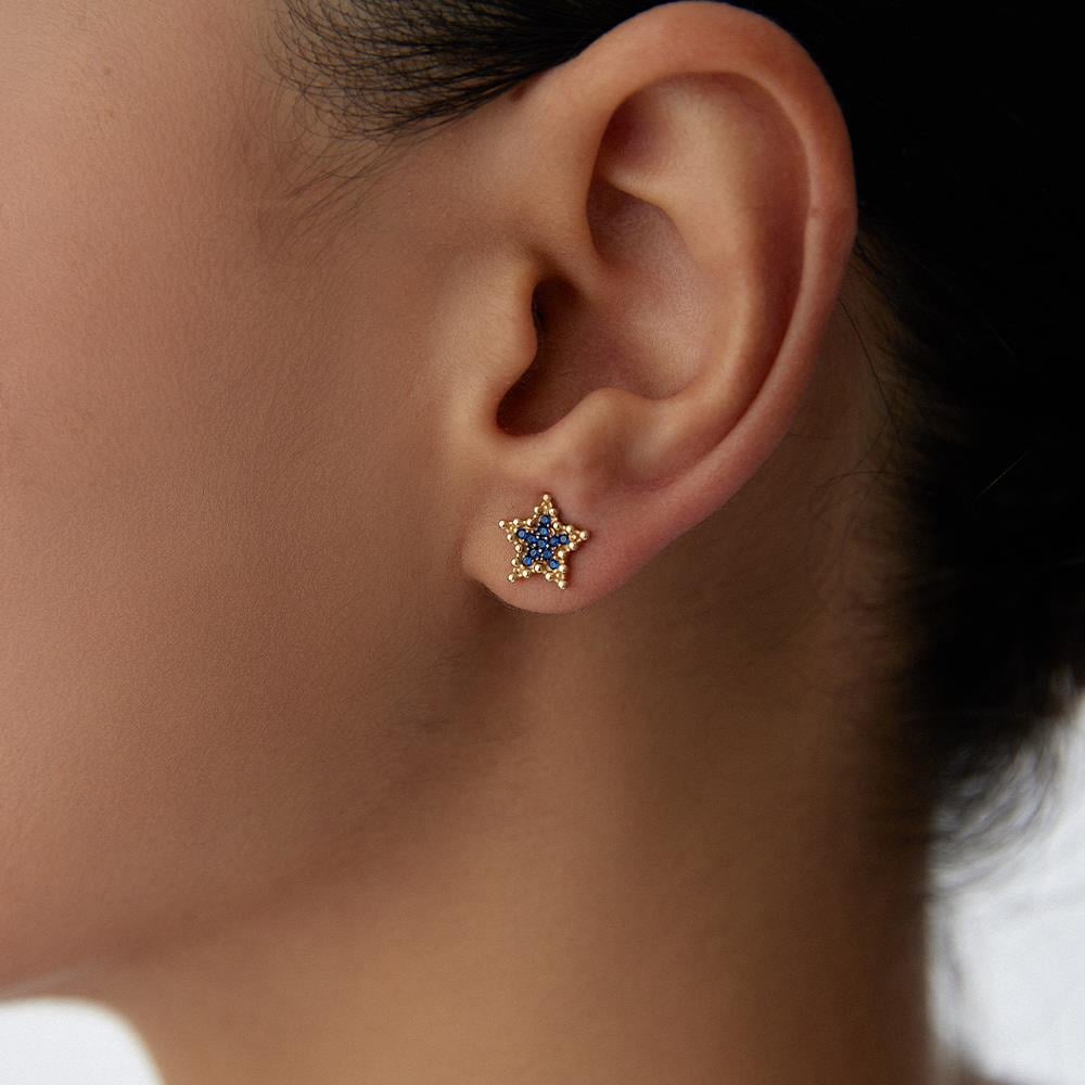 Minimal Taşlı Yıldız Altın Küpe - Image 2