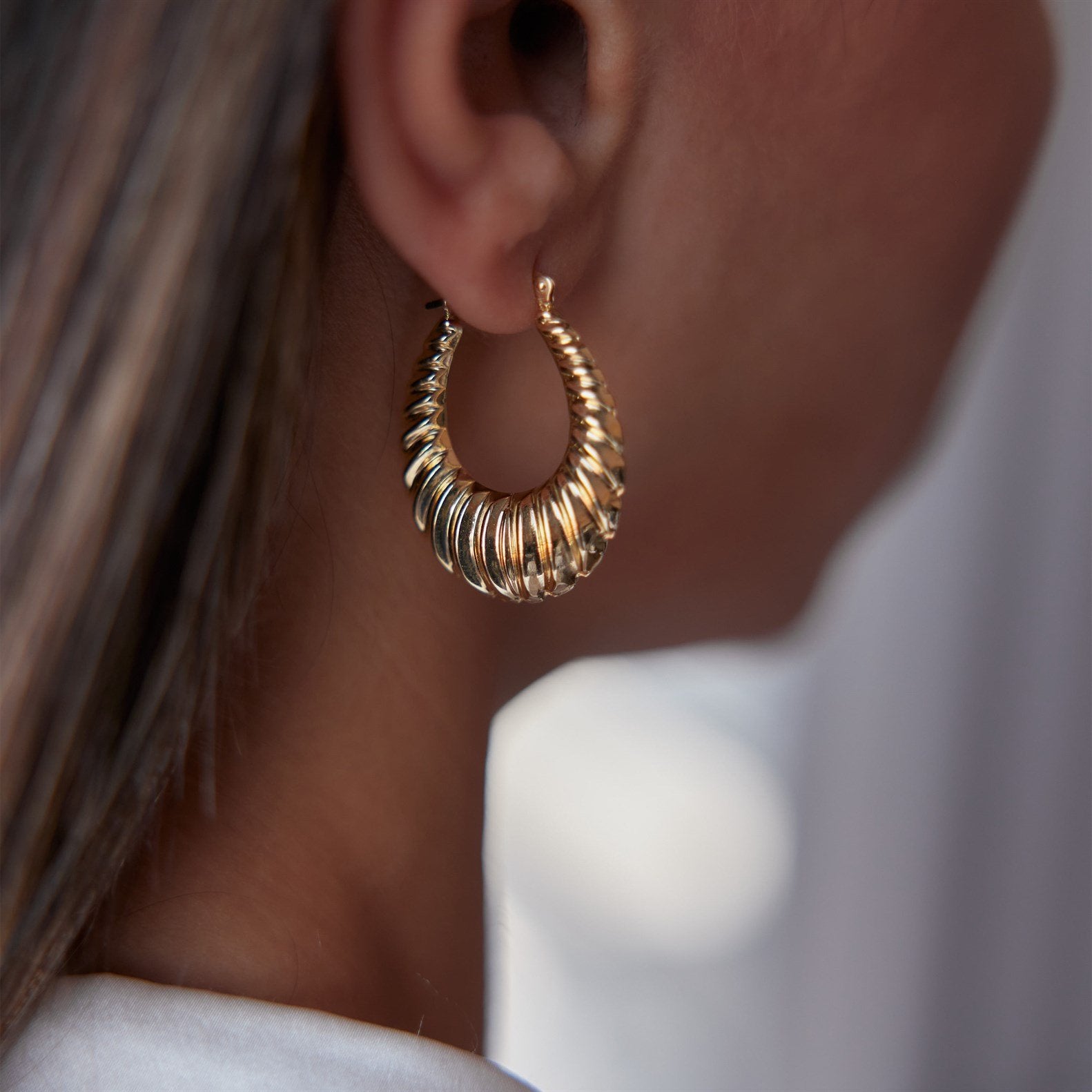 Süzme Burgu Halka Küpe - Image 1