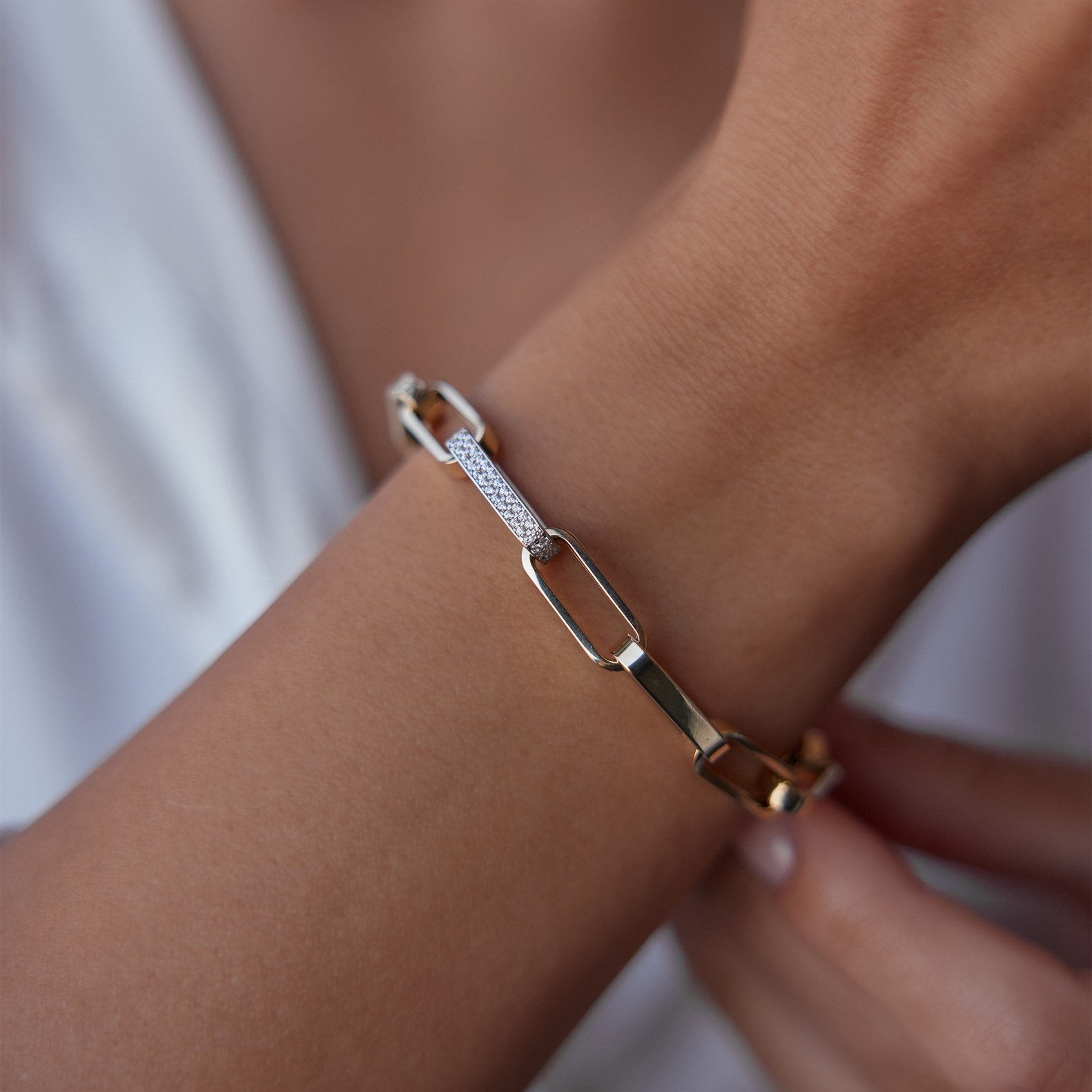 Tek Taşlı Geniş Ataç Bileklik - Image 1