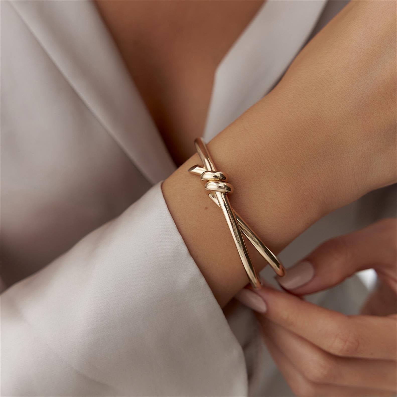 Düğüm Model Altın Kelepçe - Image 1