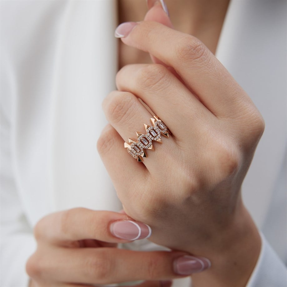 Yarım Tur Tasarım 0.72 CT Pırlanta Yüzük