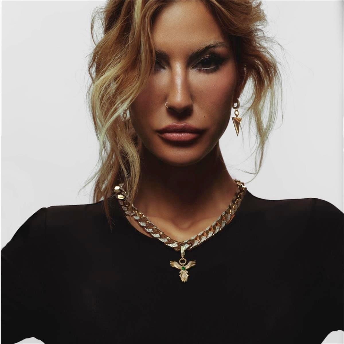 Zümrüt Taşlı Anka Kuşu Charm Altın Kolye Ucu - Image 2